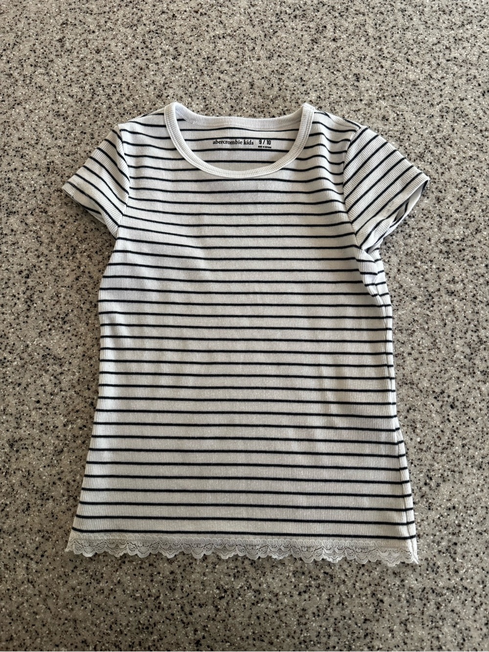 Abercrombie Kids girls short sleeve shirt